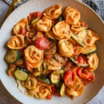 Cremige Tortellini-Pfanne mit Gemüse