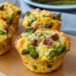 Spargelmuffins mit putenschinkenwürfel